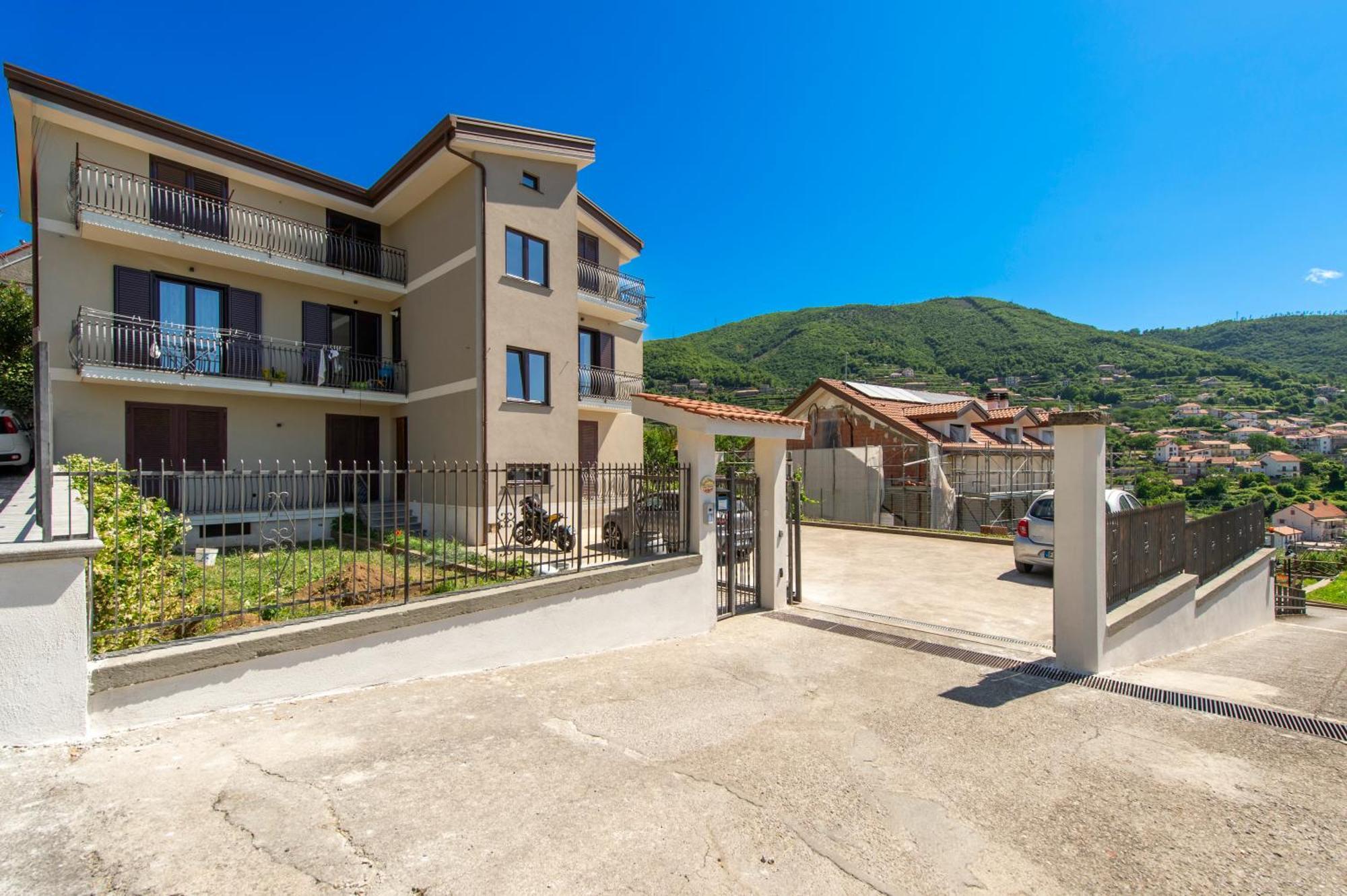 Nuovi Orizzonti Agerola Apartment Pianillo Luaran gambar